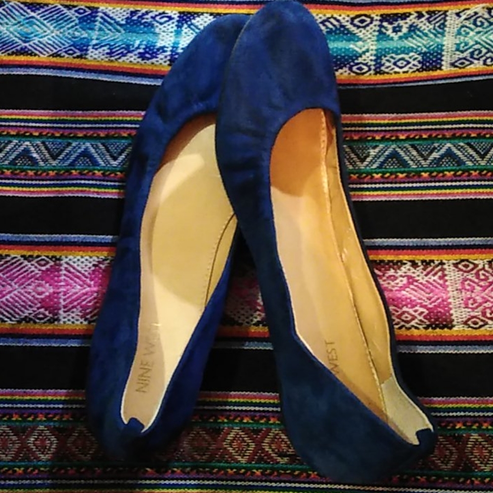 Nine West Velvety Flats